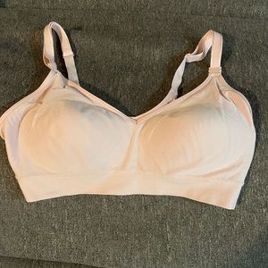 Women’s a brand New Without Tags Warner’s Bra Size Large